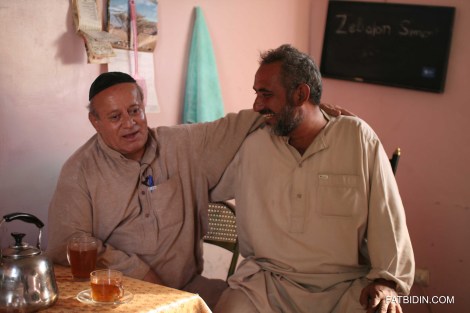 Zebolon Simantov with his best friend, a Muslim, Abdul Shukor.